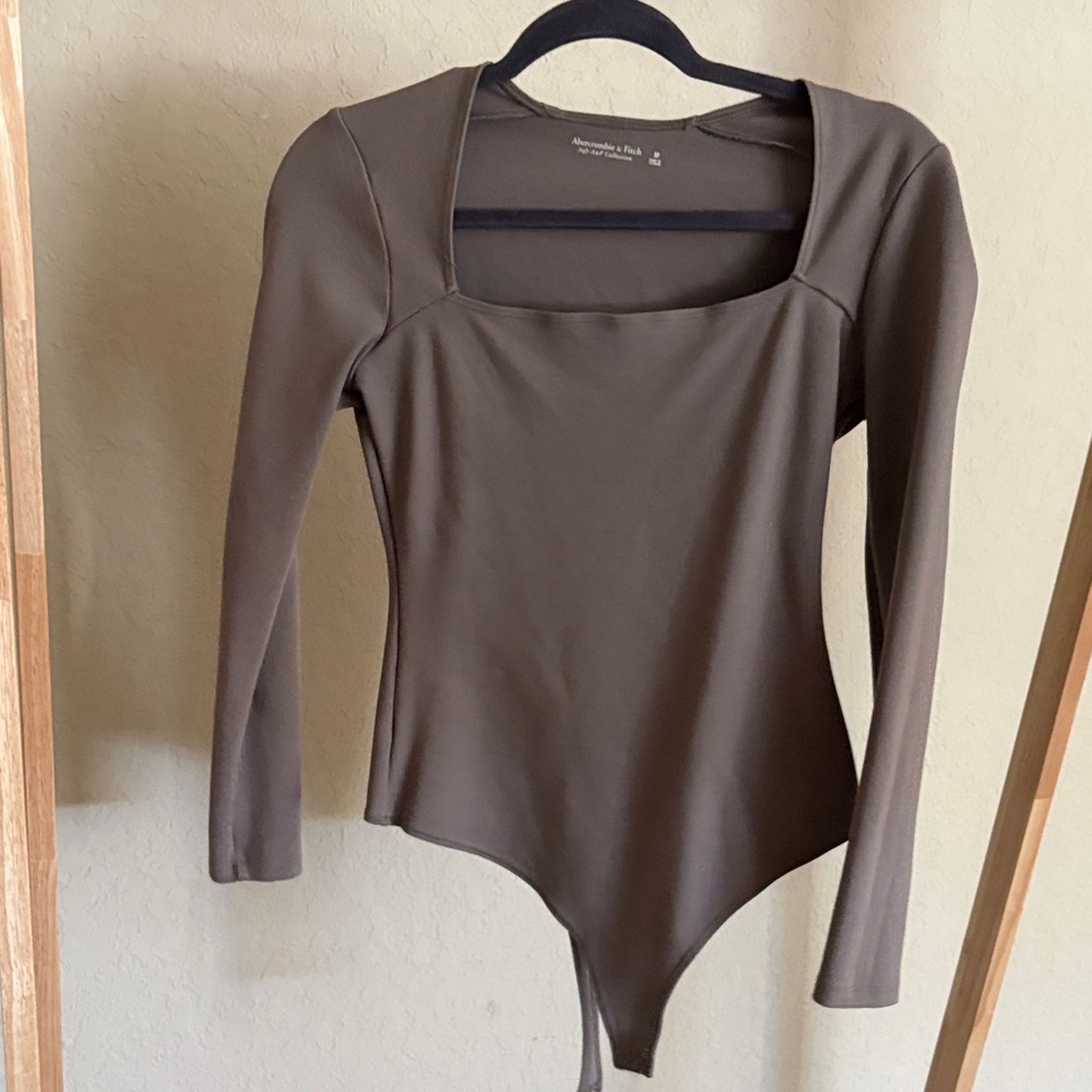 Abercrombie & Fitch Taupe Long Sleeve Bodysuit
